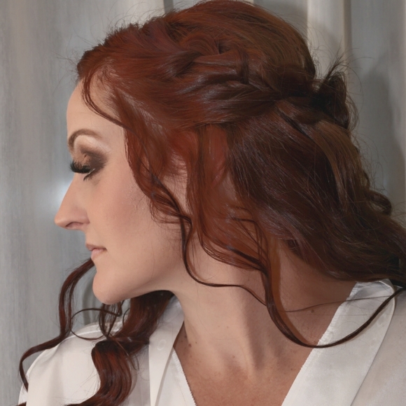 Meet your Posher, Christina - Picture 1 of 1